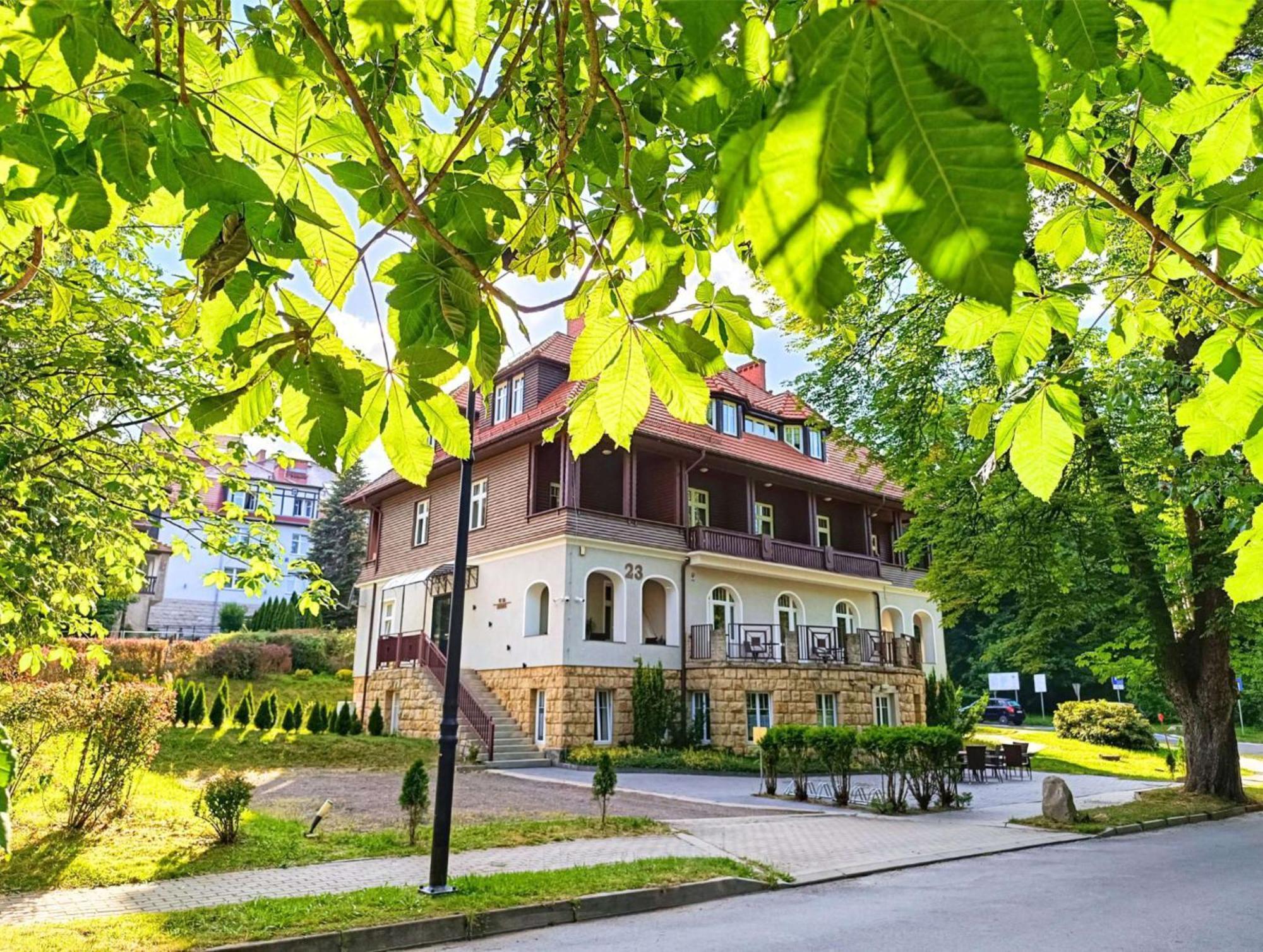 Villa Lessing Polanica-Zdrój Exteriör bild
